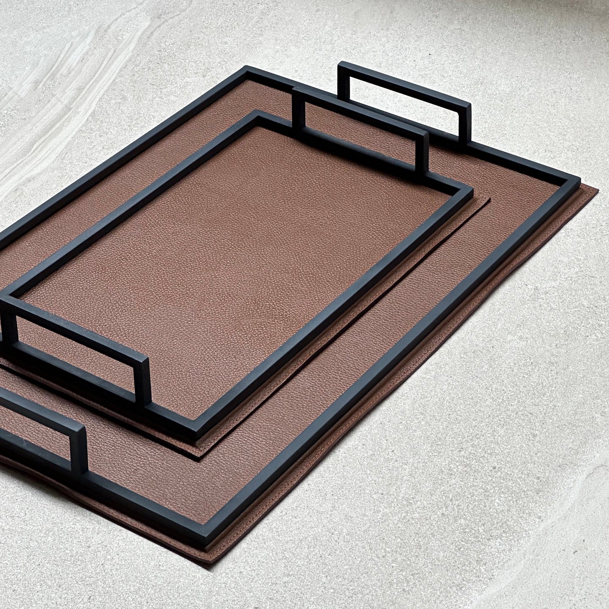 Charola de piel lisa grande - Camel