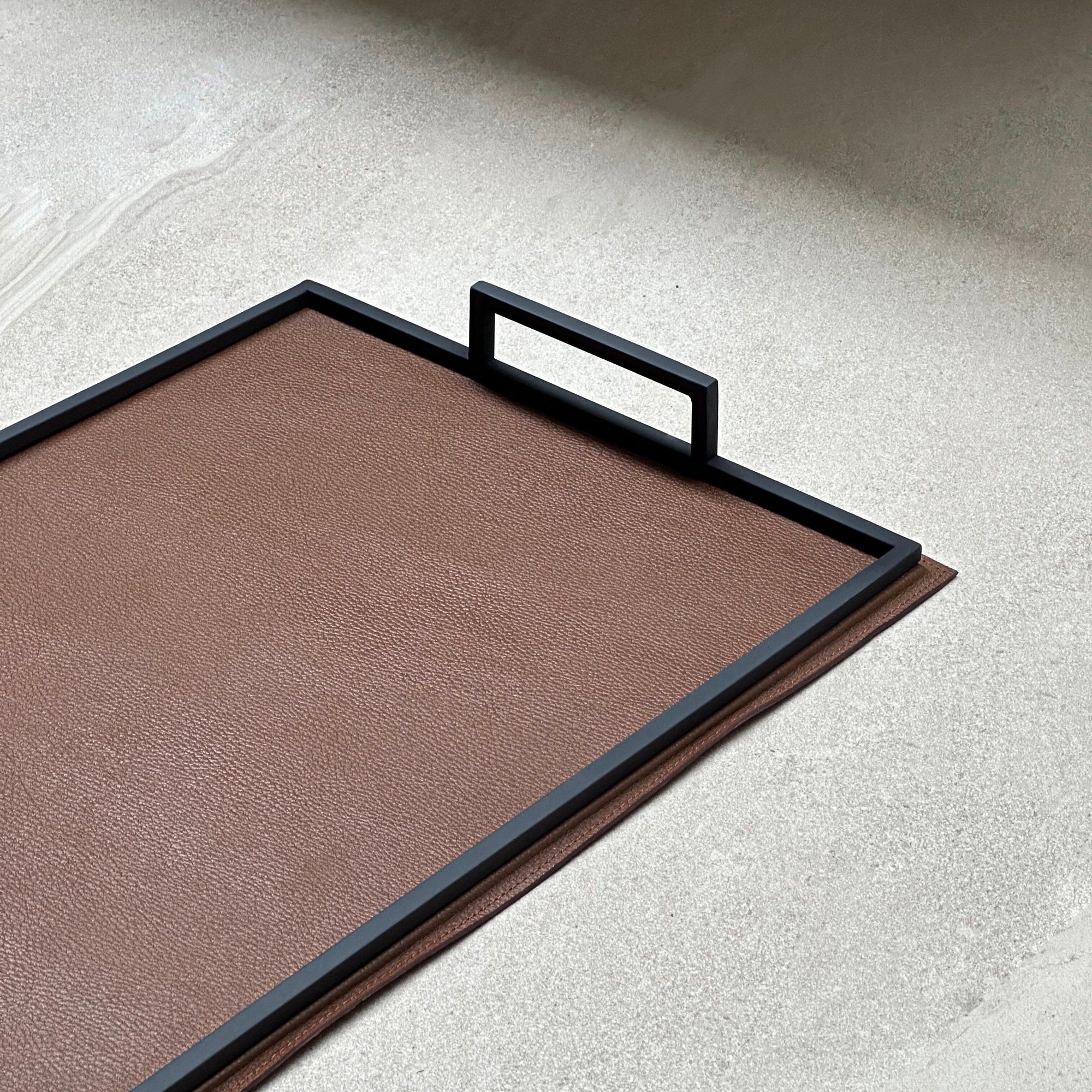 Charola de piel lisa grande - Camel