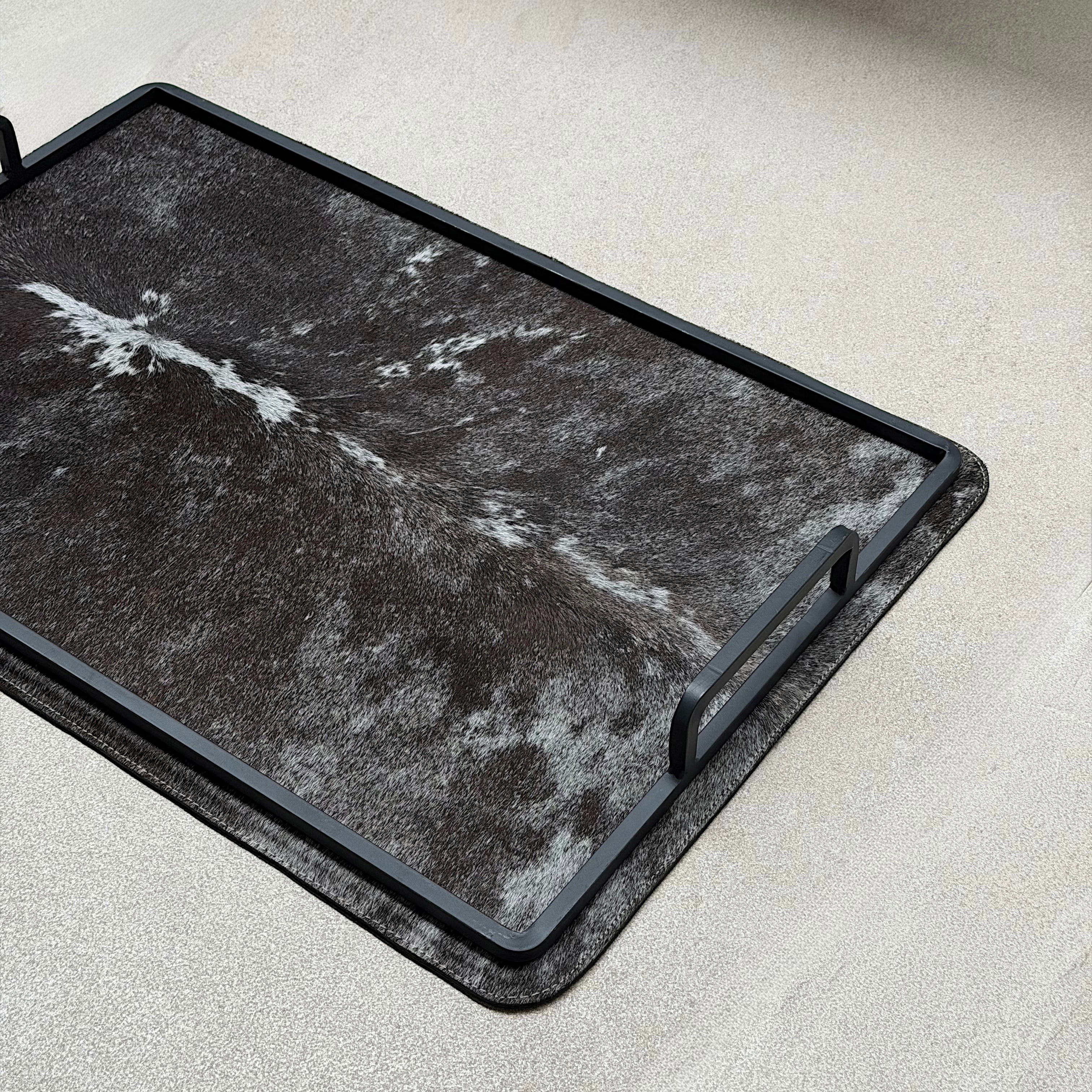 Charola grande de piel con pelo - Café con blanco degradado