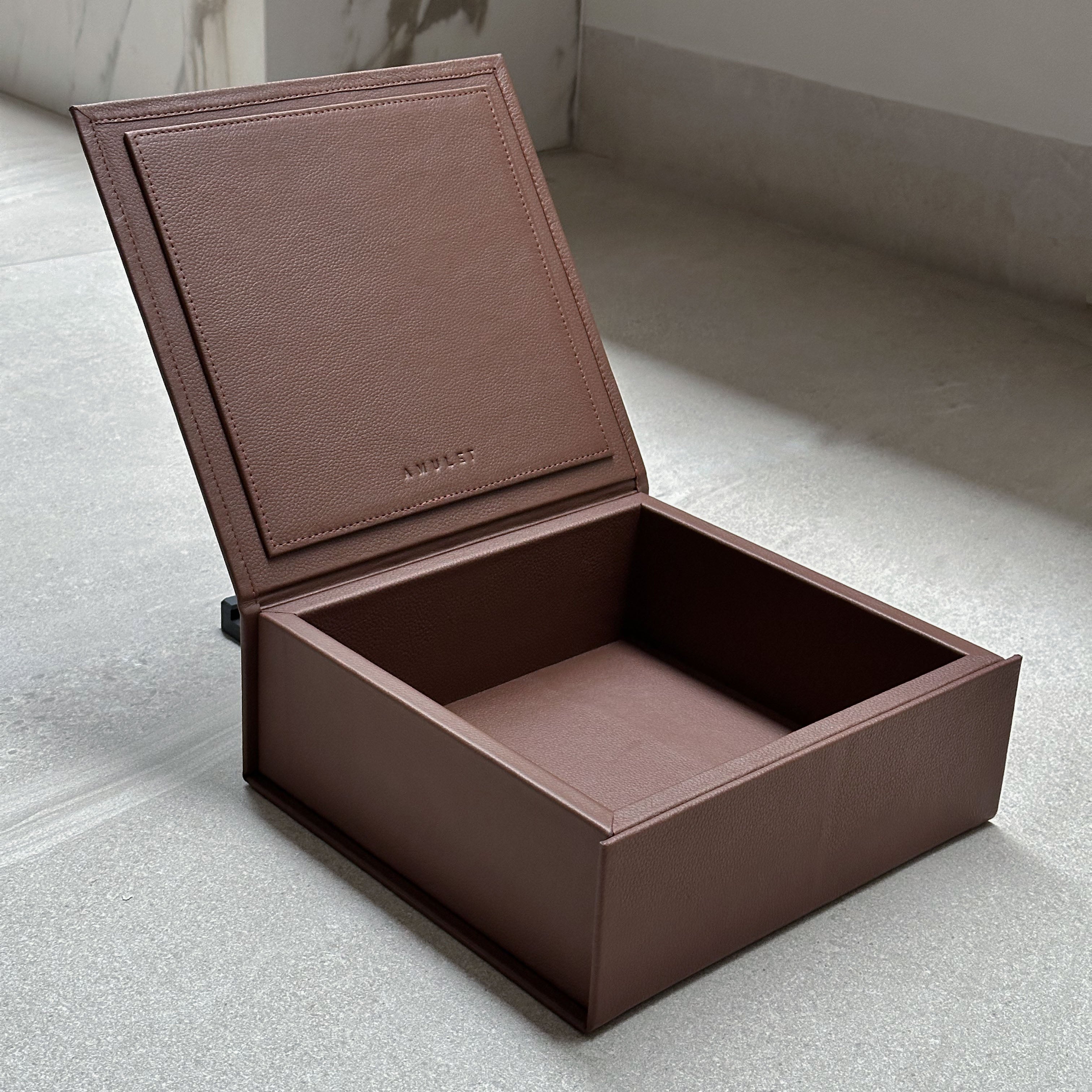 Caja de piel cuadrada - Camel