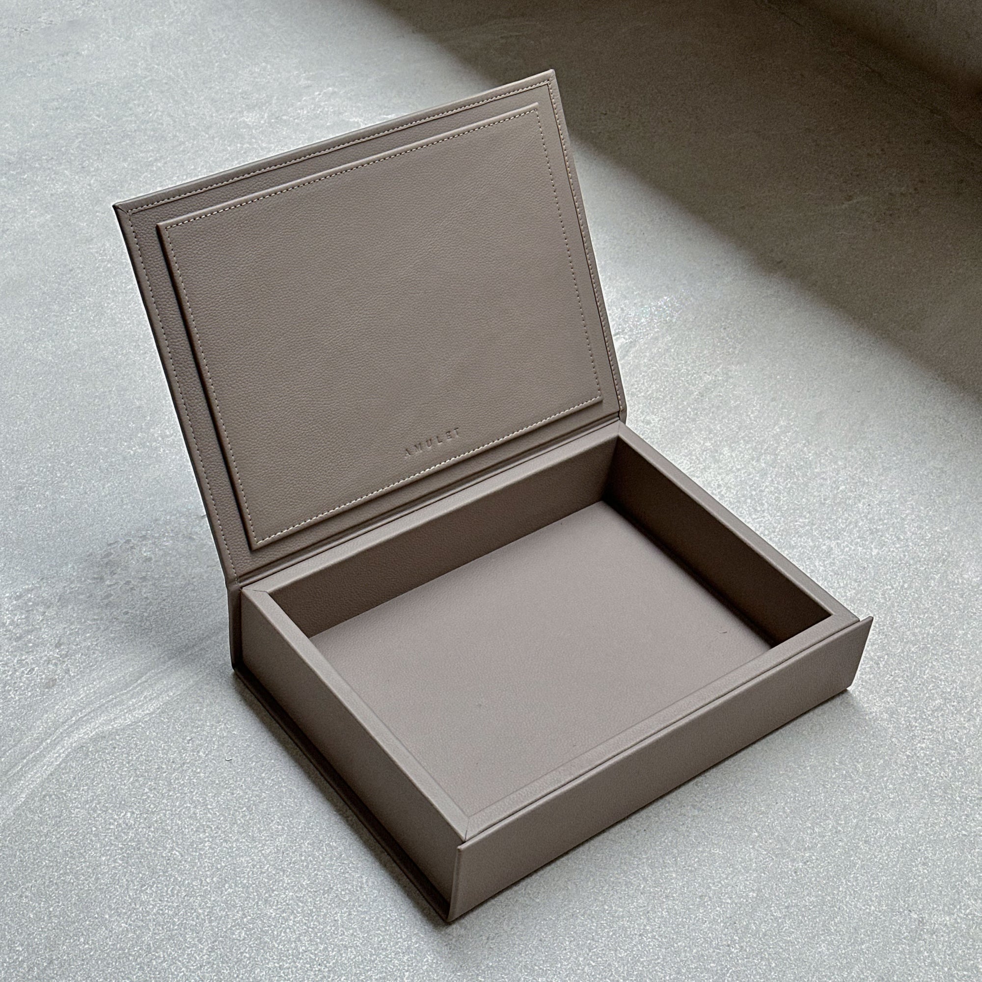 Caja de piel rectangular - Beige