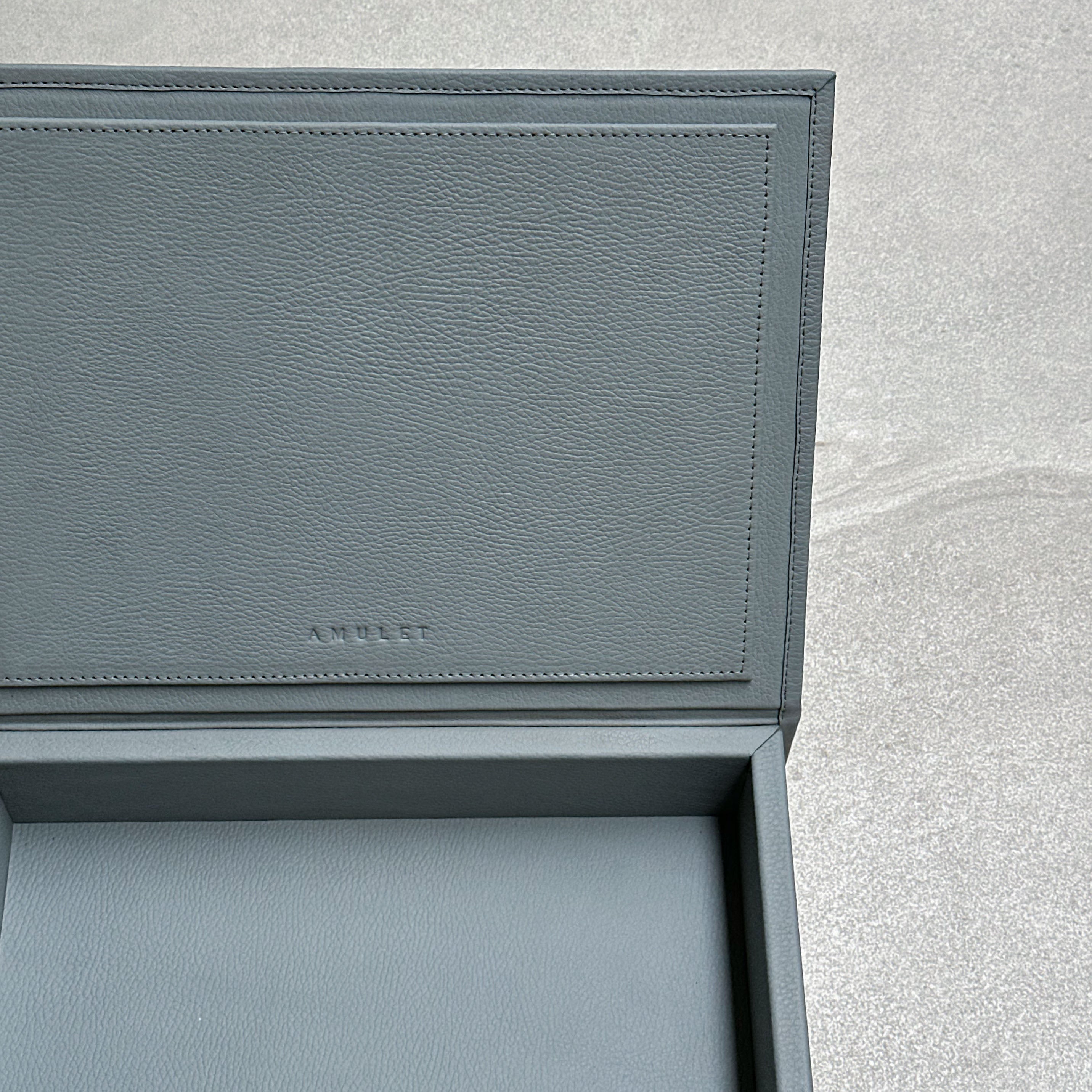 Caja de piel rectangular - Gris