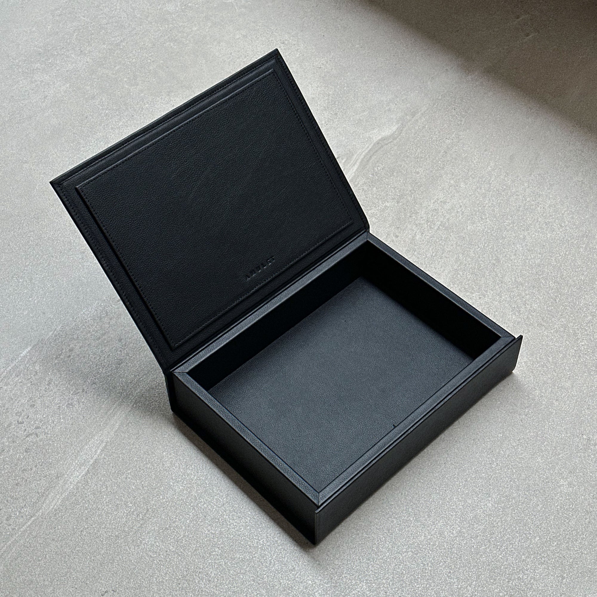Caja de piel rectangular - Negra