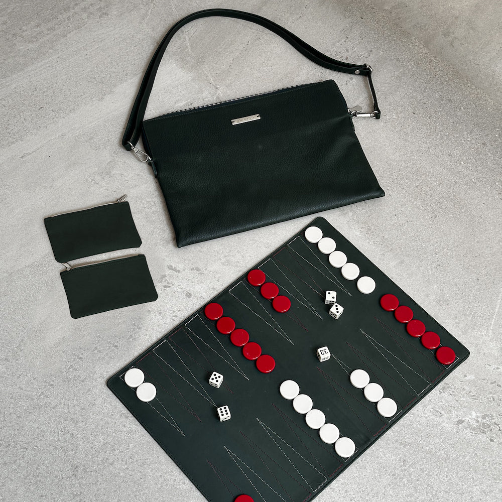 Backgammon de viaje de piel verde