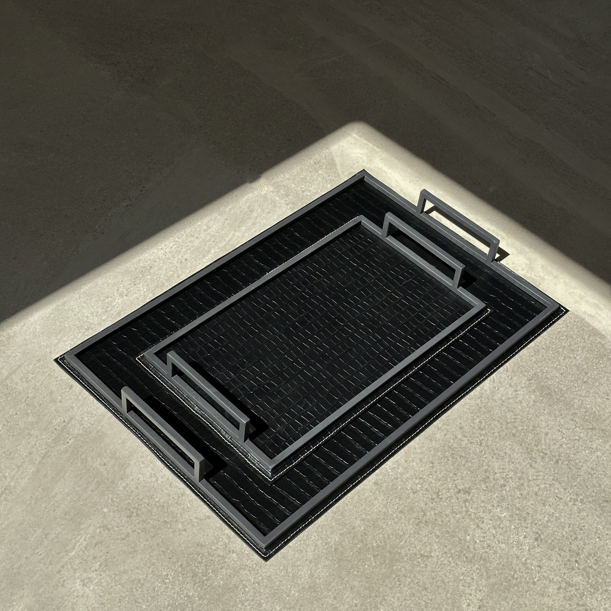 Charola de piel lisa chica - Negro Croco