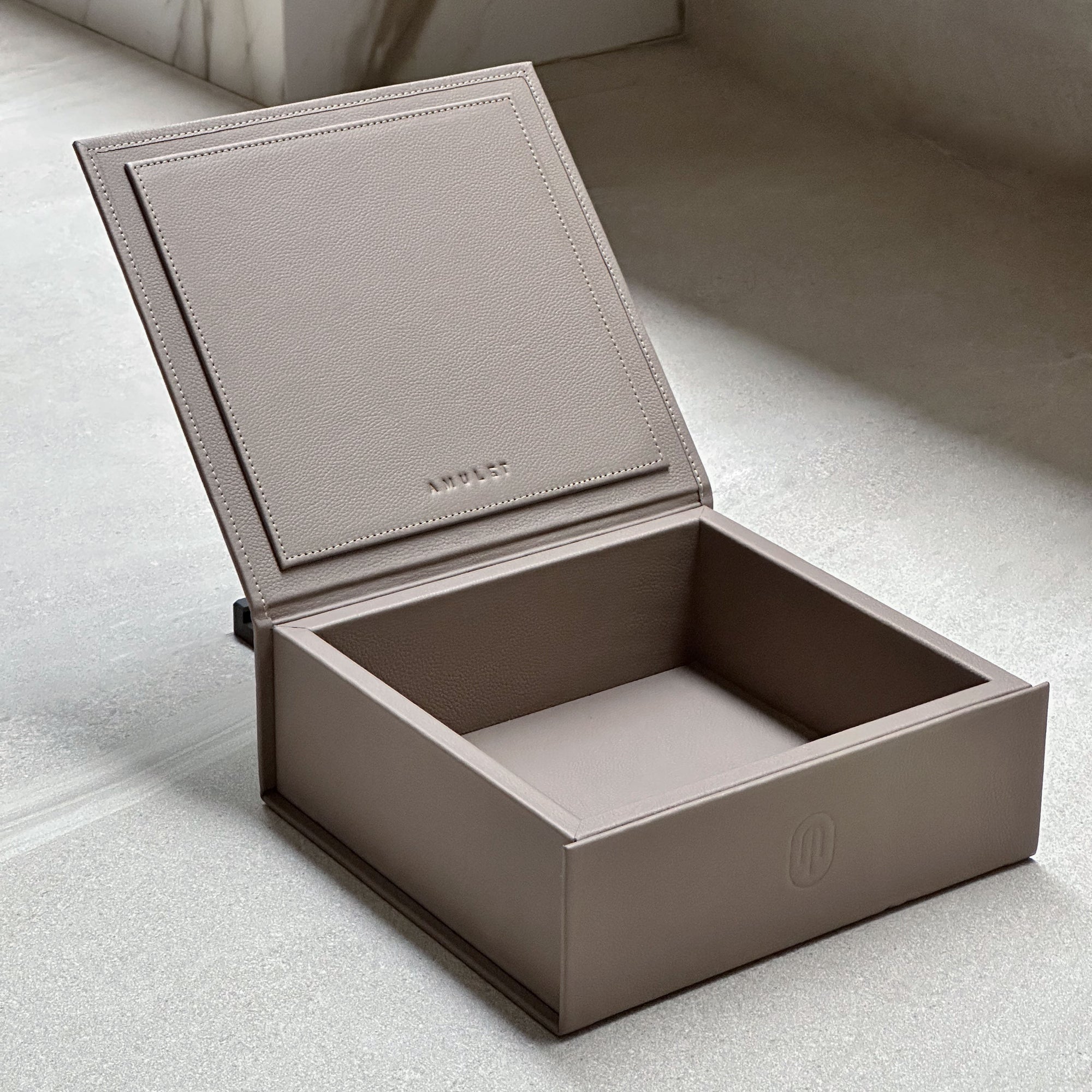 Caja de piel cuadrada - Beige