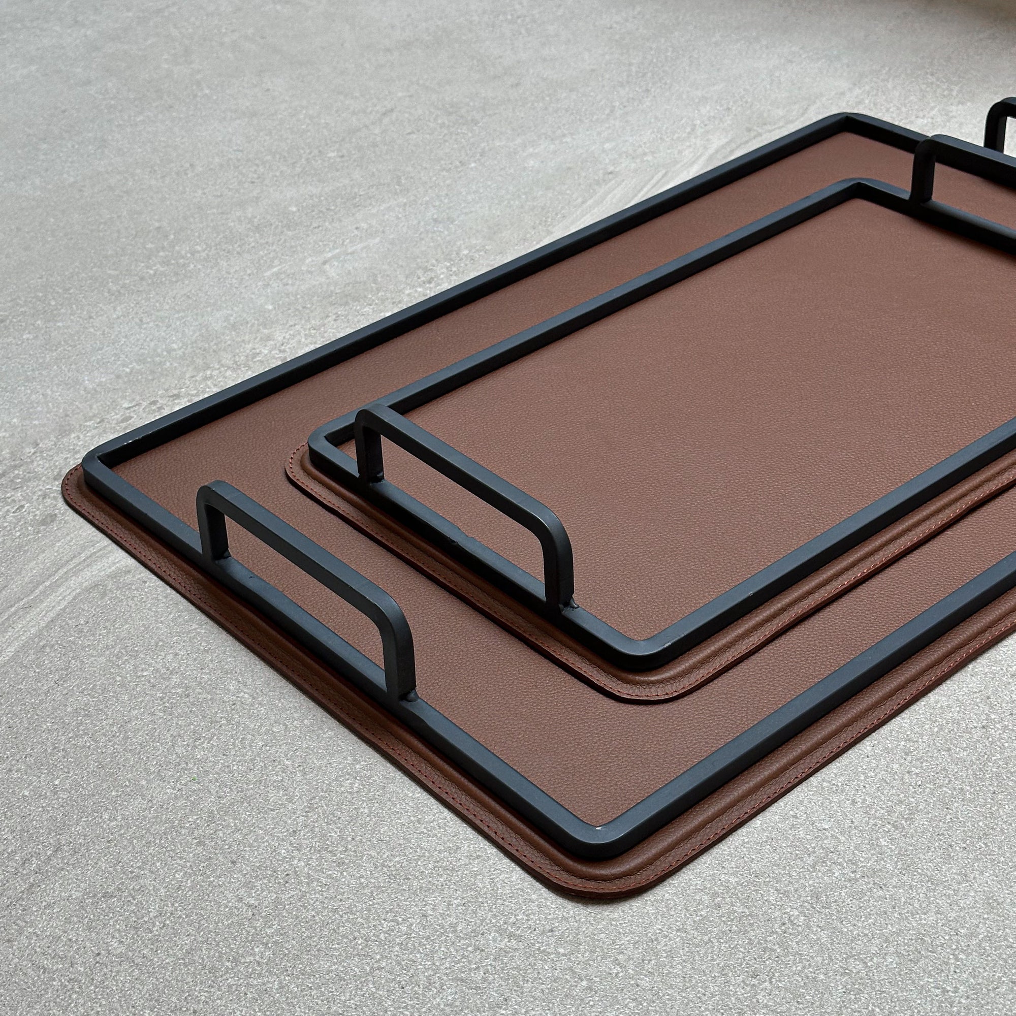 Set de charolas piel lisa grande y chica - Camel