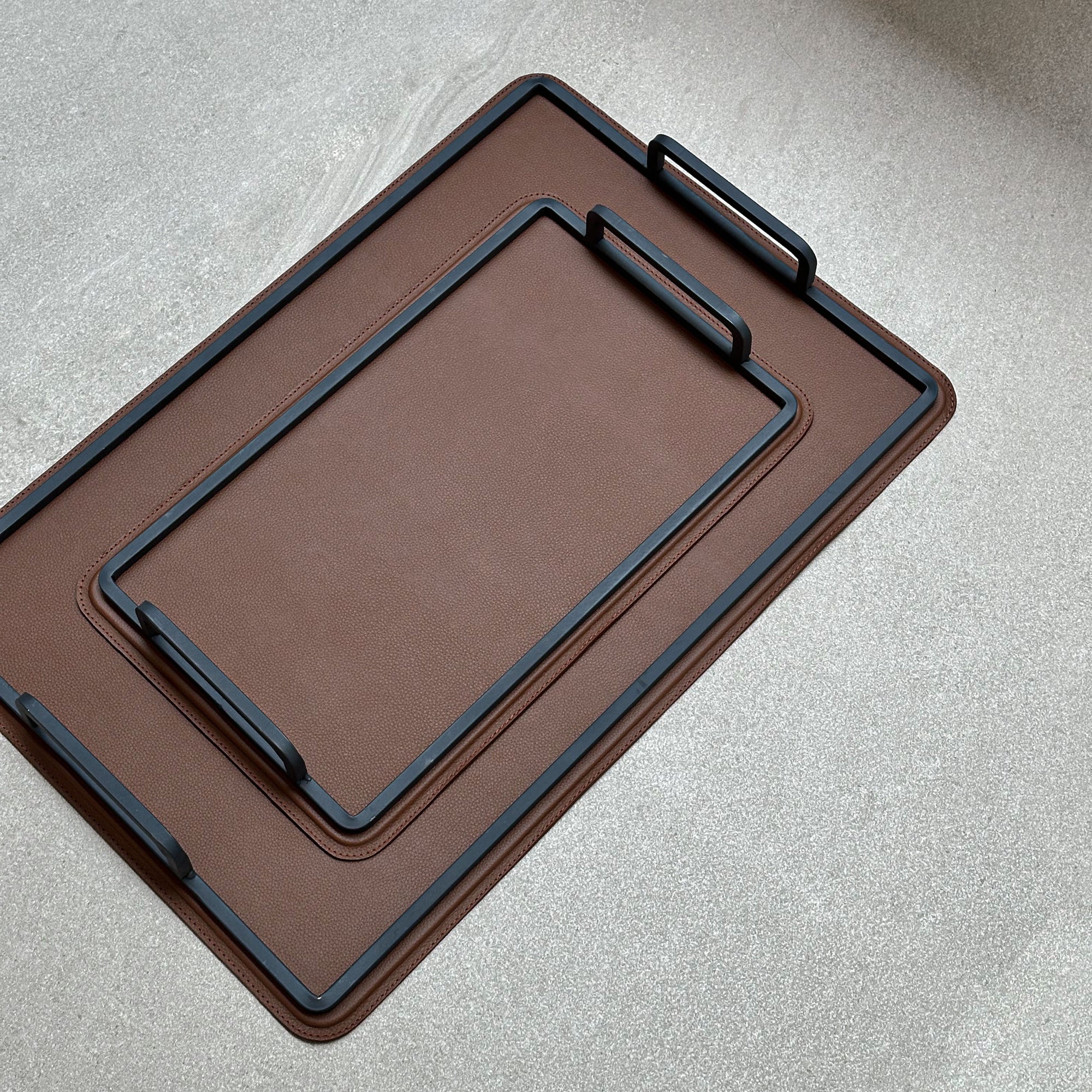 Set de charolas piel lisa grande y chica - Camel