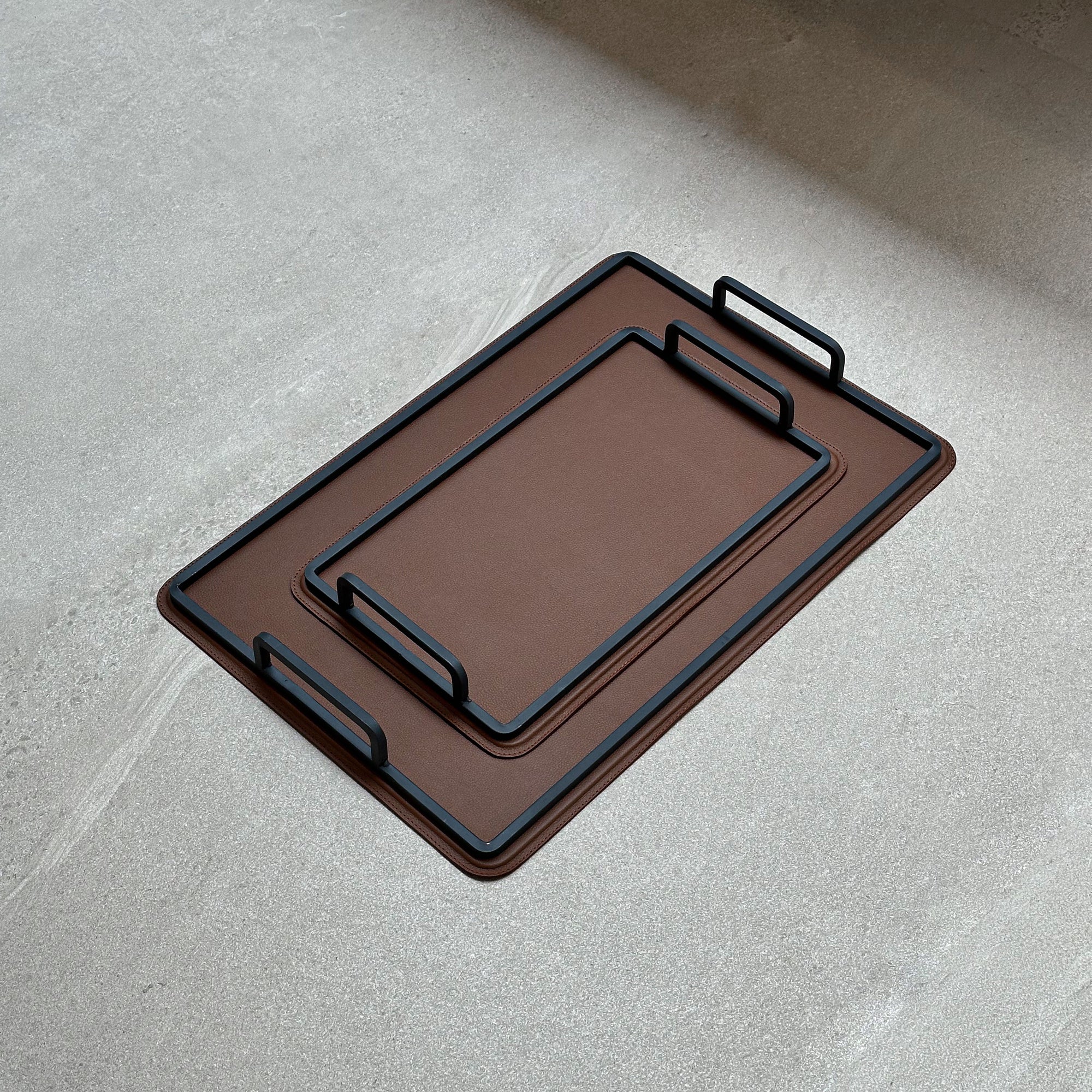 Set de charolas piel lisa grande y chica - Camel