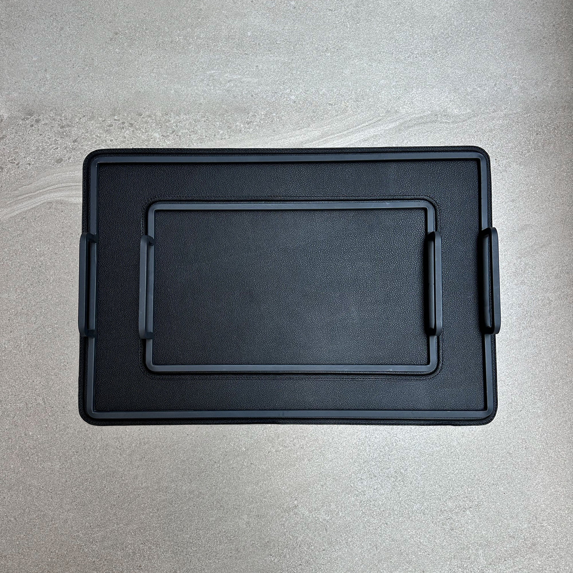 Set de charolas piel lisa grande y chica  - Negro