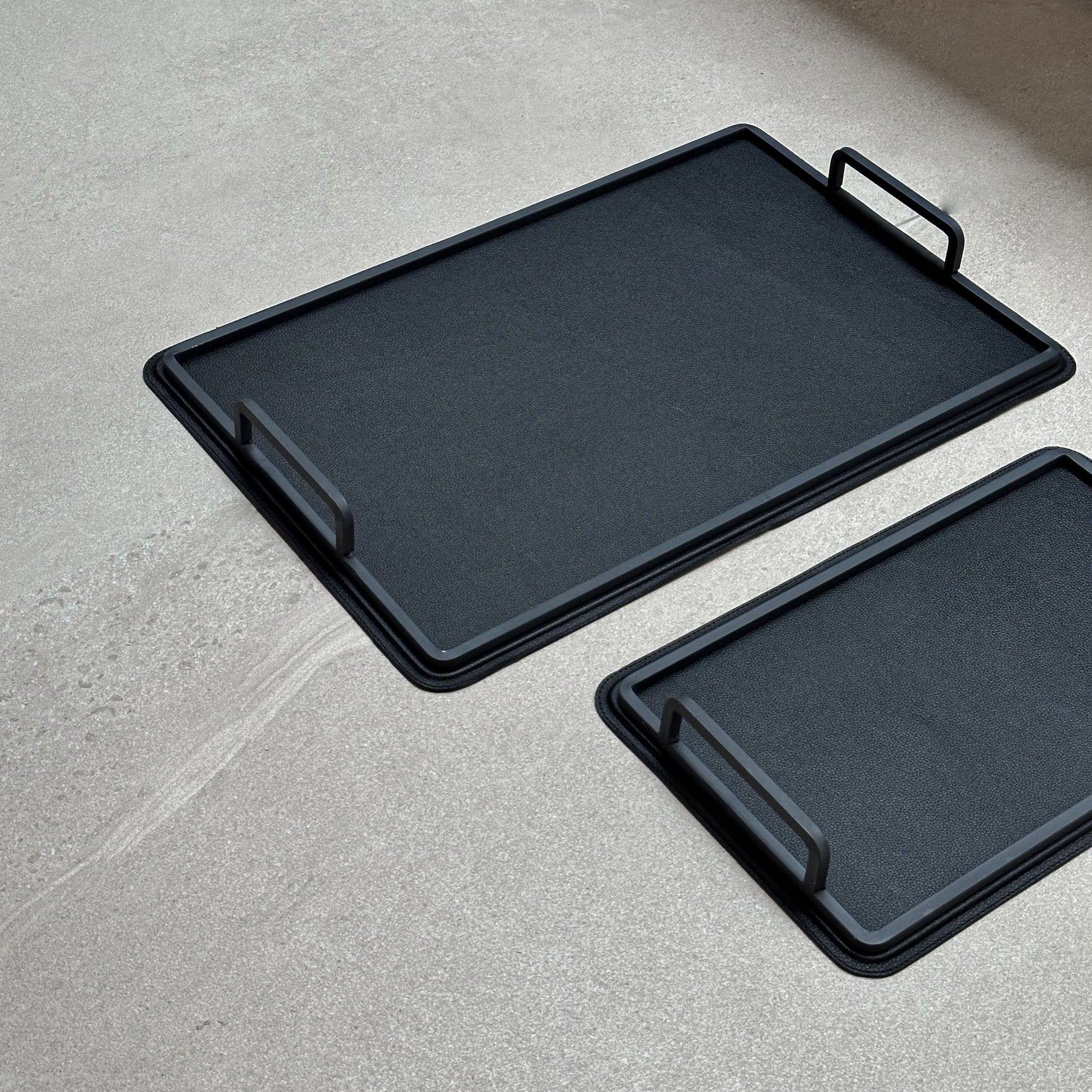 Set de charolas piel lisa grande y chica  - Negro