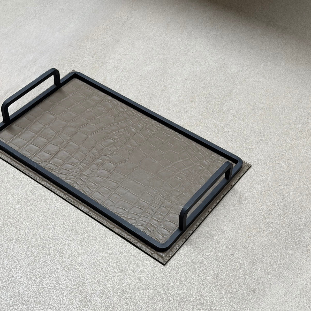 Charola de piel lisa chica - Beige Croco