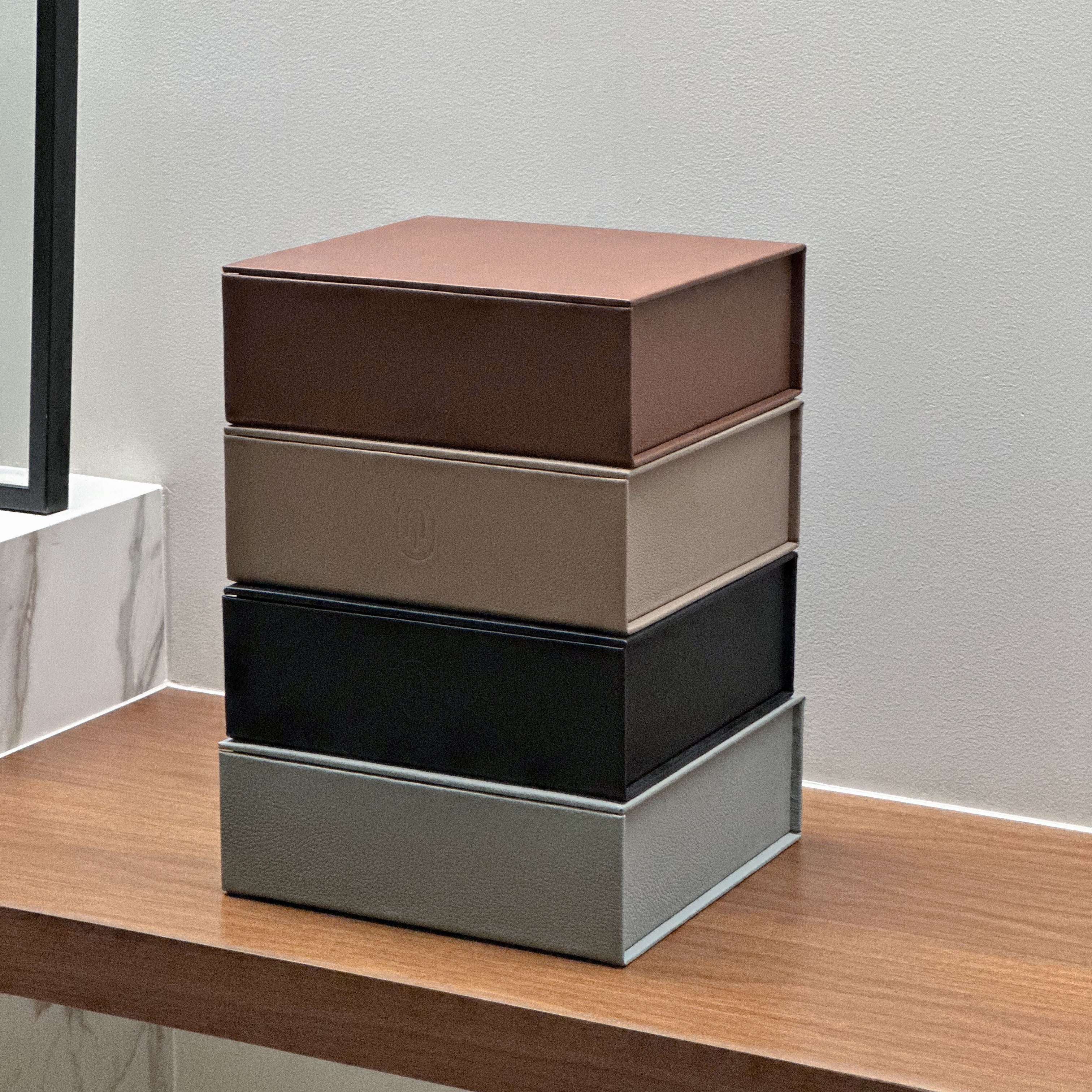 Caja de piel cuadrada - Negra
