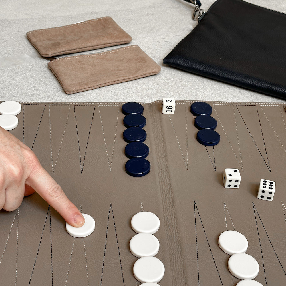 Backgammon de viaje de piel - Verde olivo cocodrilo con beige