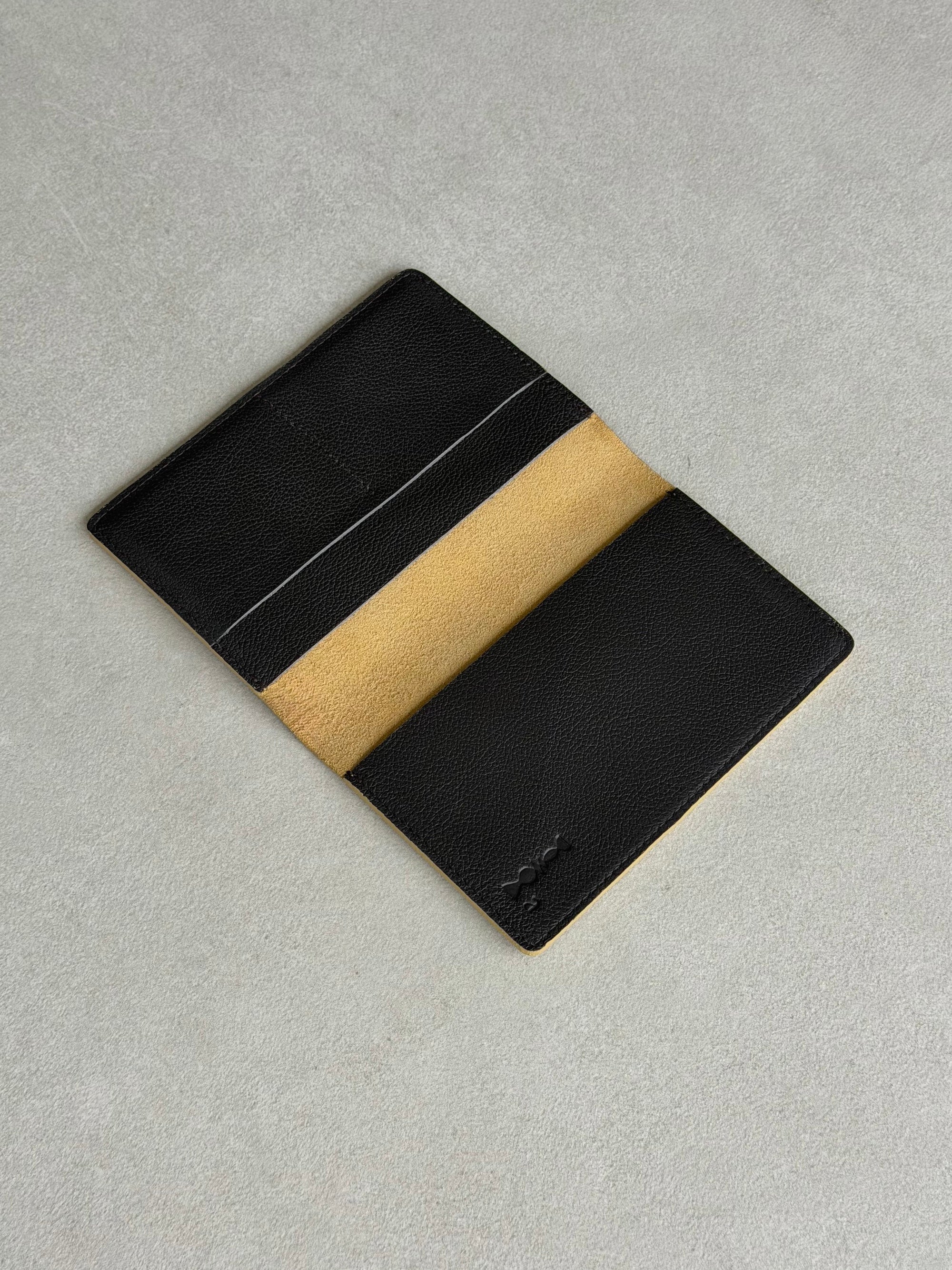 Portapasaporte individual - Amarillo con café