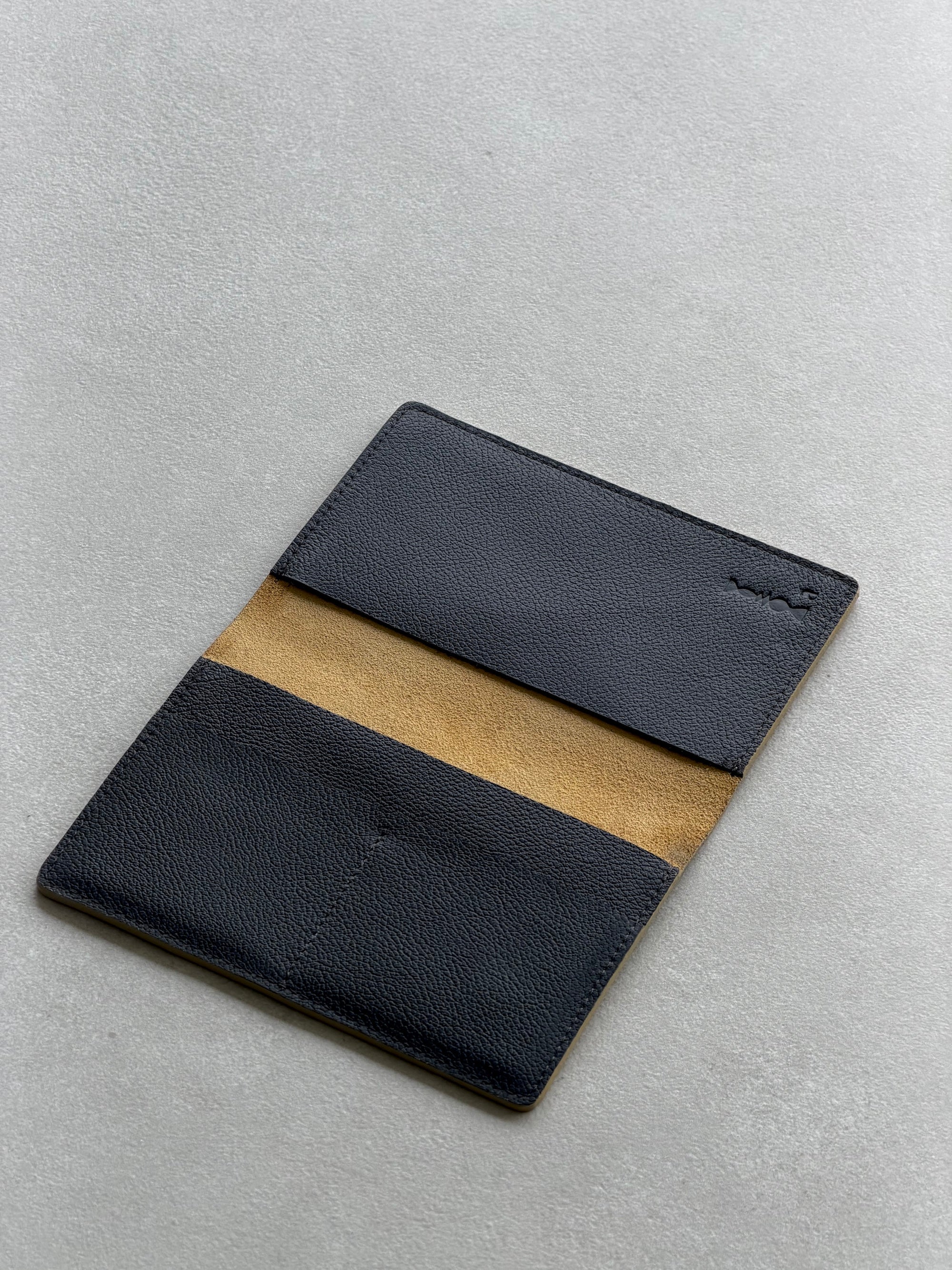 Portapasaporte individual - Amarillo con café