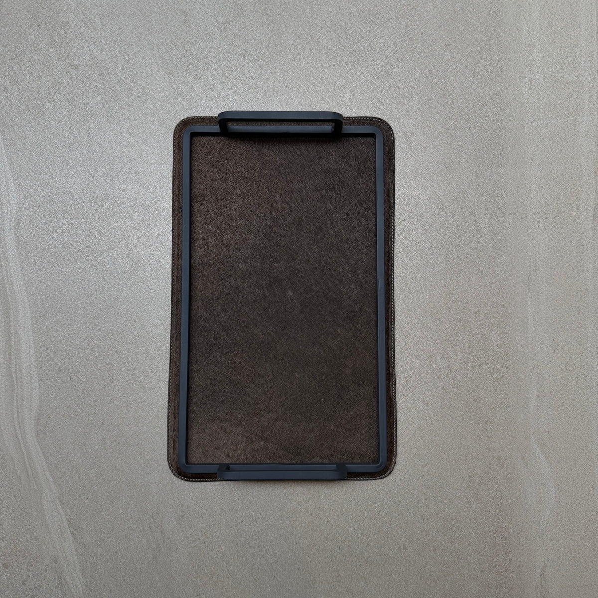 Charola cowhide chica 462 de Amulet, vista superior